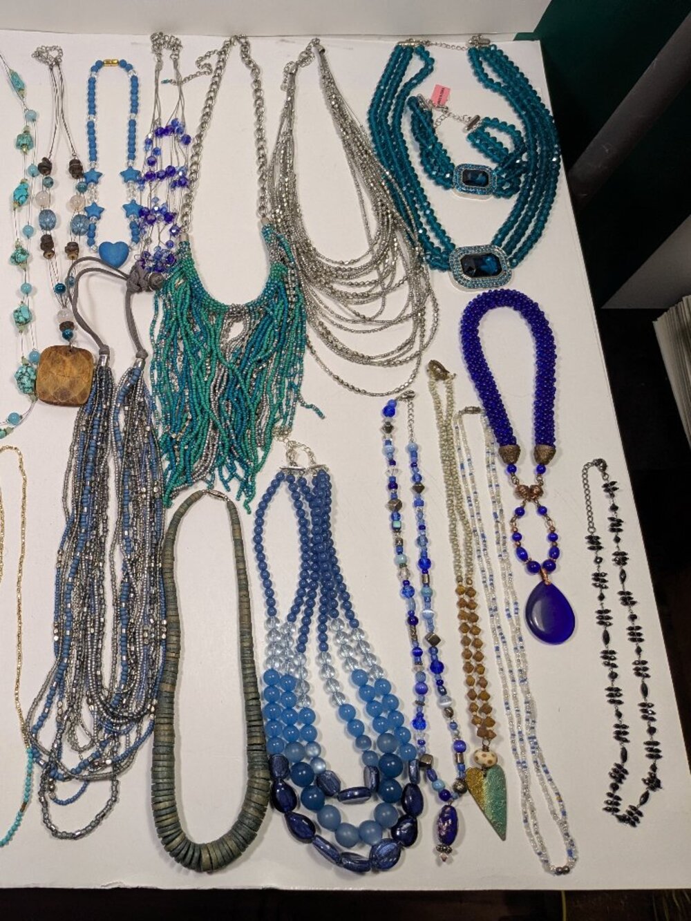 Blue Tone Beaded Necklace Lot 26 Fashion Jewelry Ready to Wear Variety